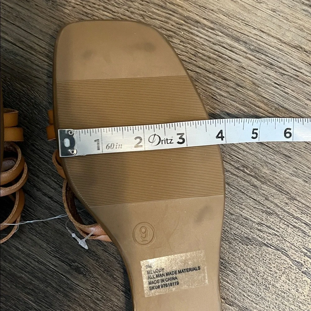 Steve Madden SM New York Women's Melody Tan Sandals Size 9 NWT